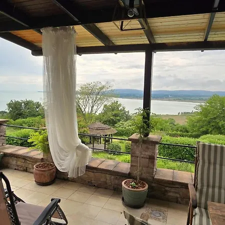 Sajkod-Az Oeboel Csendje Apartament Tihany